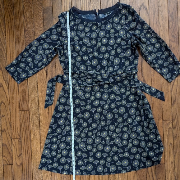 EUC dandelion print navy blue three quarter sleeve tie-waist RW & Co dress - Picture 7 of 7